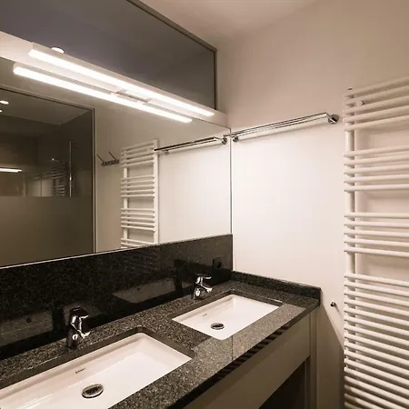 Duinengras ***** Indoorpool And Wellness. Jabbeke (West-Flanders)